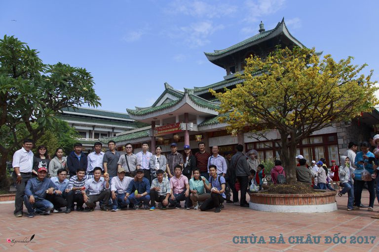 VISITING BA CHAU ĐOC PAGODA 2017