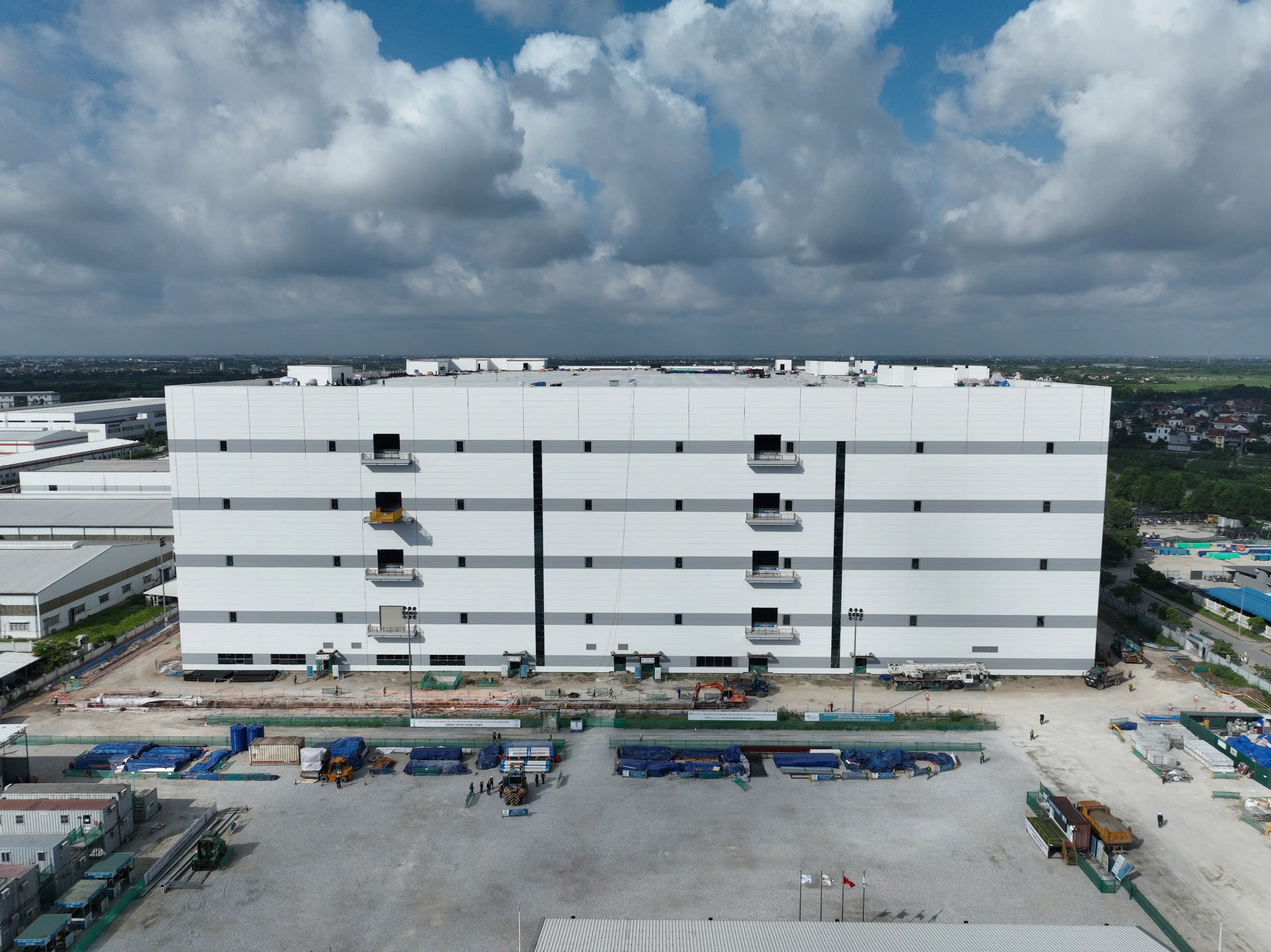 LG INNOTEK _ V3 BUILDING