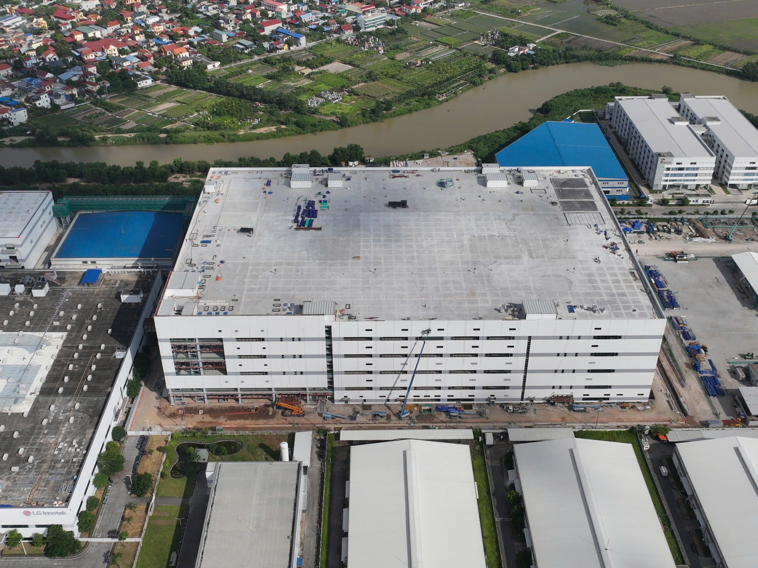 LG INNOTEK _ V3 BUILDING