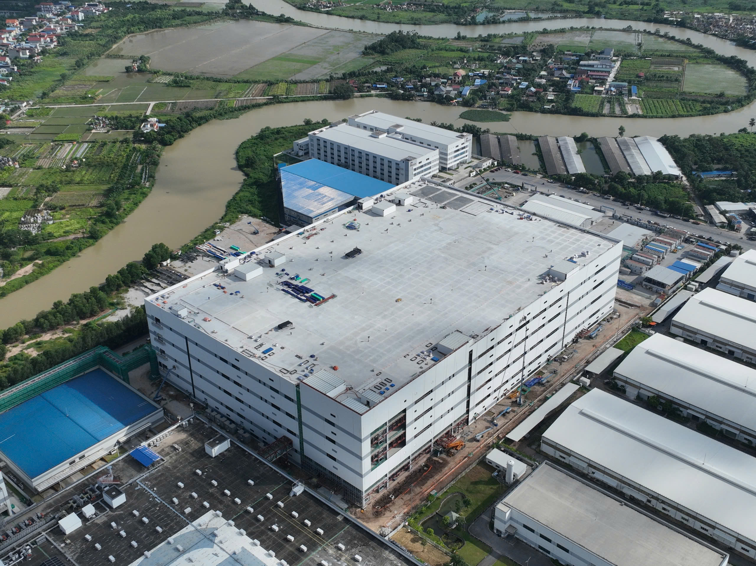 LG INNOTEK _ V3 BUILDING